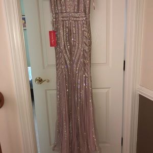 Evening gown stretchy